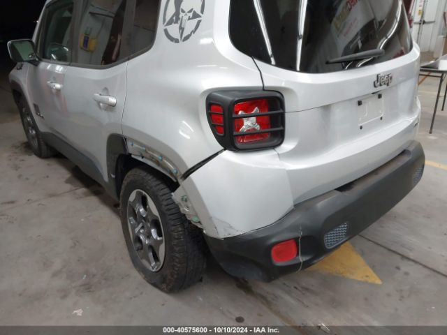 ZACCJABH3FPC10498 Jeep Renegade Latitude