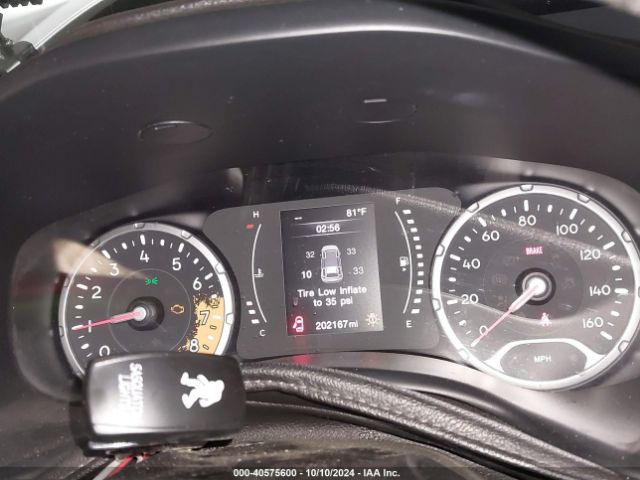 ZACCJABH3FPC10498 Jeep Renegade Latitude