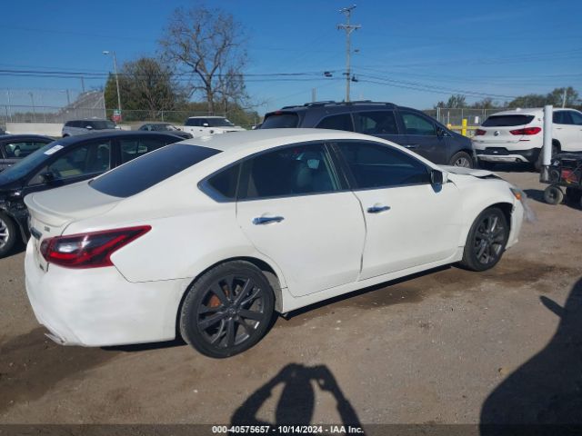 1N4AL3AP3JC210655 Nissan Altima 2.5 Sr