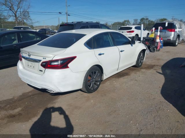 1N4AL3AP3JC210655 Nissan Altima 2.5 Sr