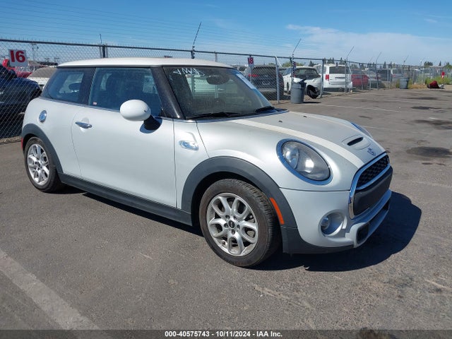 2015 MINI COOPER S WMWXP7C5XF2A34812 Photo 0