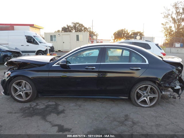 55SWF4JB6HU230704 Mercedes-Benz C 300 Luxury/sport