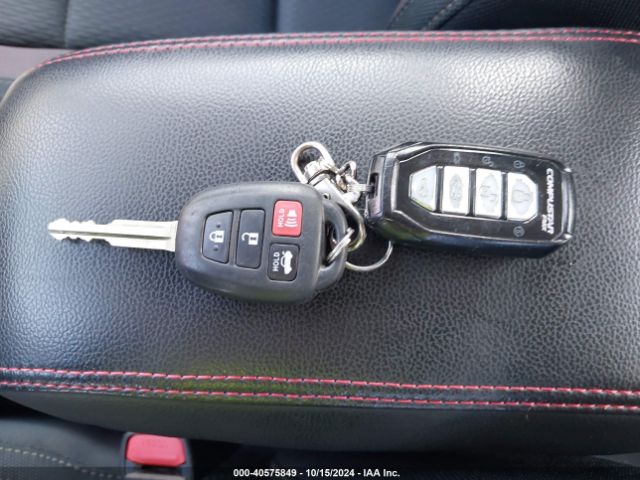 5YFBURHEXKP930546 Toyota COROLLA LE