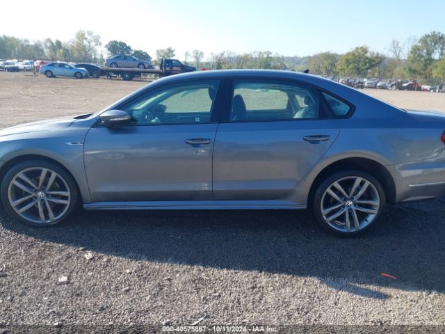 1VWAA7A35JC051266 Volkswagen Passat 2.0t R-line/2.0t S