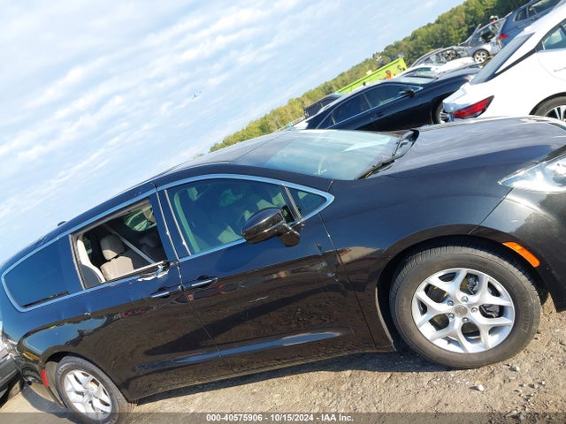 Chrysler Pacifica Touring Plus 2018 2C4RC1FG1JR129008 Image 13