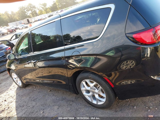 Chrysler Pacifica Touring Plus 2018 2C4RC1FG1JR129008 Image 14
