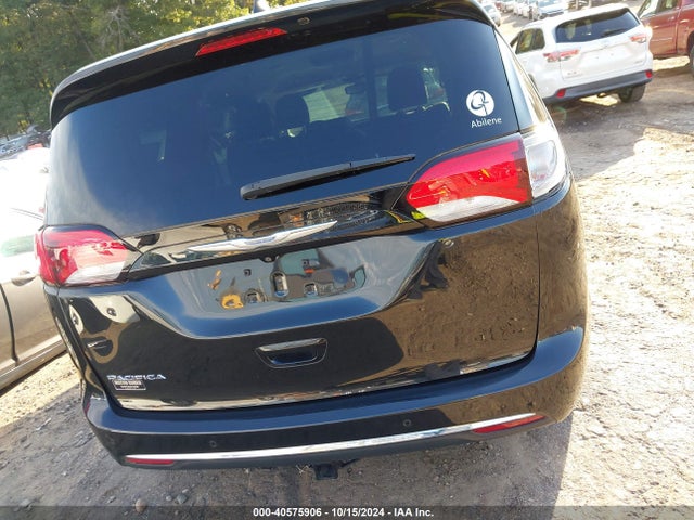 Chrysler Pacifica Touring Plus 2018 2C4RC1FG1JR129008 Image 16