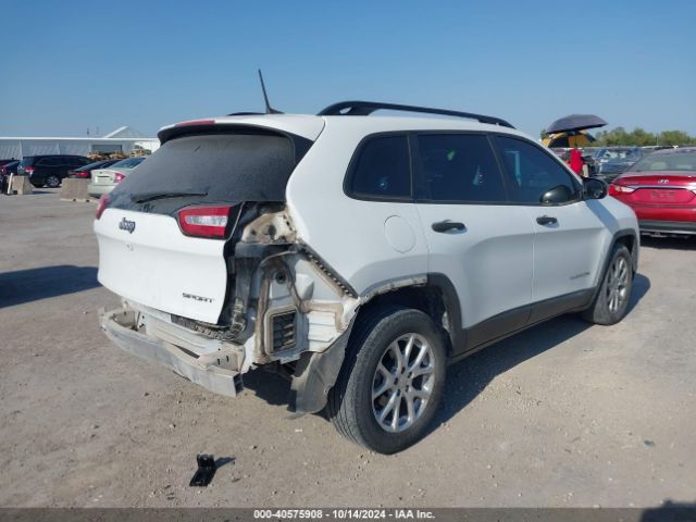 1C4PJLAB8GW127373 Jeep Cherokee Sport