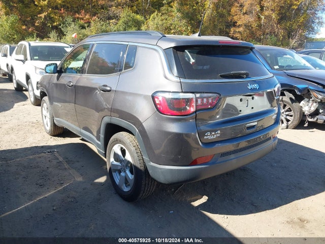 Jeep Compass Latitude 4x4 2019 3C4NJDBBXKT695991 Image 3