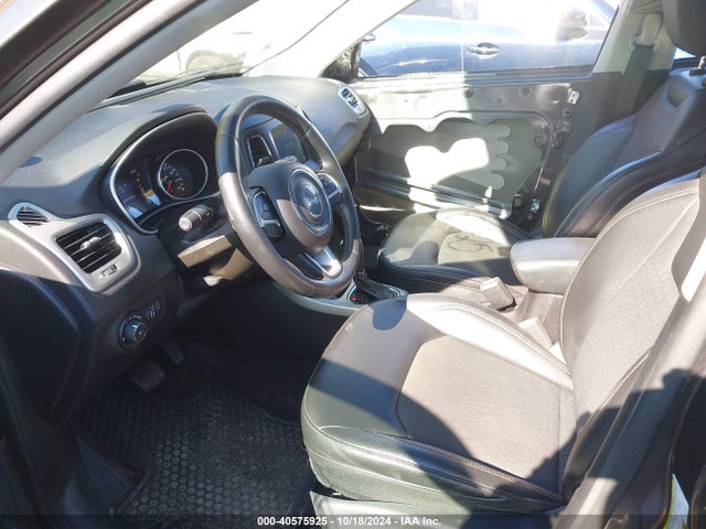 Jeep Compass Latitude 4x4 2019 3C4NJDBBXKT695991 Image 5
