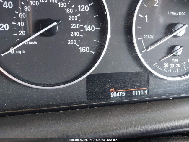 BMW 320i 2016 WBA8E1G59GNU11029 Image 7