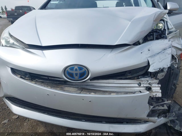 Toyota Prius Two 2018 JTDKBRFU9J3604020 Image 10