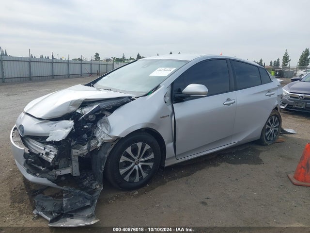 Toyota Prius Two 2018 JTDKBRFU9J3604020 Image 14