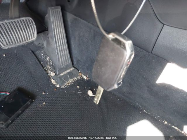 5XXG24J20MG008328 KIA K5 LX
