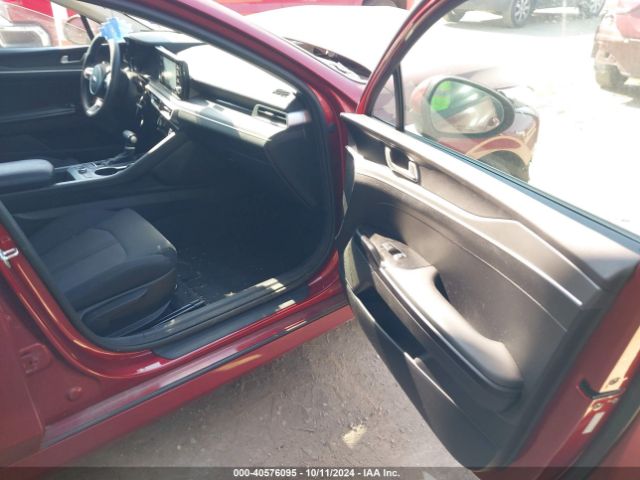 5XXG24J20MG008328 KIA K5 LX