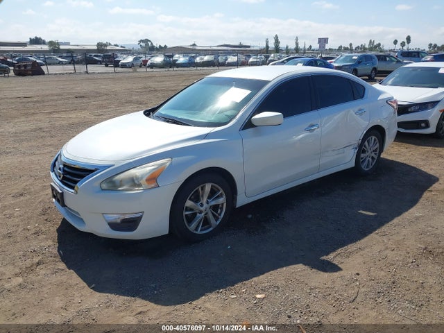 Nissan Altima 2.5 S 2014 1N4AL3APXEC317580 Image 2