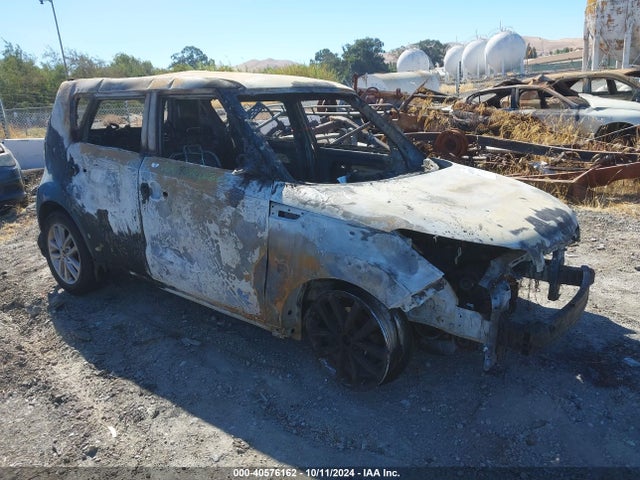 KIA SOUL + 2017 KNDJP3A59H7456786 Image 1