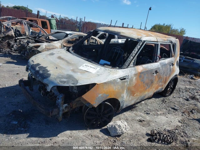 KIA SOUL + 2017 KNDJP3A59H7456786 Image 2