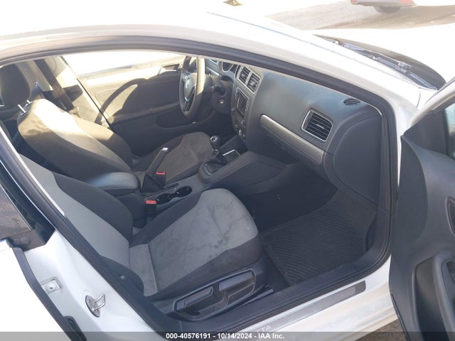 3VW167AJ5HM224003 Volkswagen Jetta 1.4t S