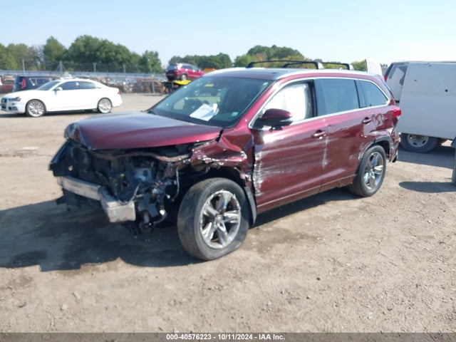 Toyota Highlander Limited Platinum 2017 5TDDZRFH4HS467794 Image 2