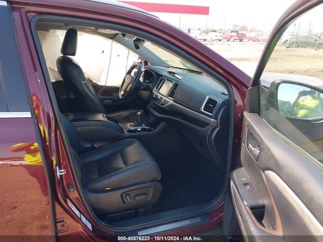 Toyota Highlander Limited Platinum 2017 5TDDZRFH4HS467794 Image 5