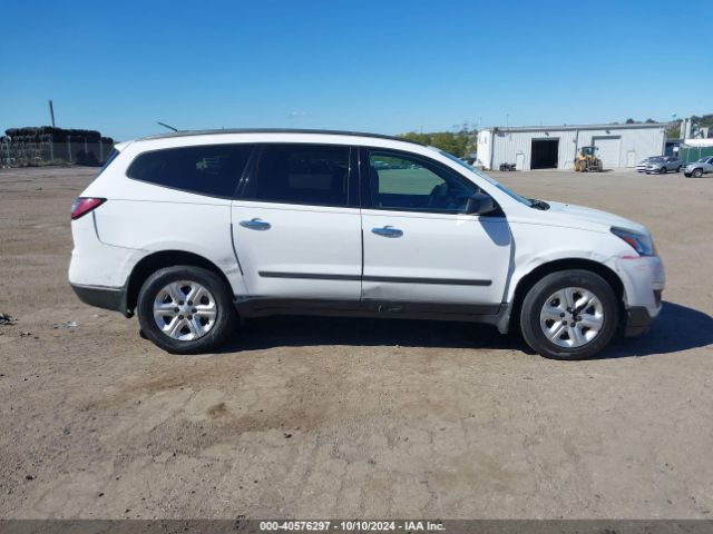 1GNKRFED0HJ211015 Chevrolet Traverse Ls