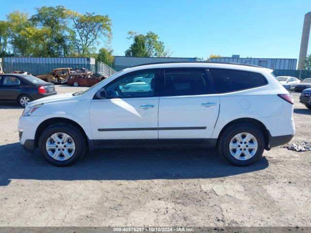 1GNKRFED0HJ211015 Chevrolet Traverse Ls