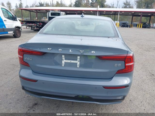 7JRL12FL9RG294348 Volvo S60 B5 Plus Dark Theme
