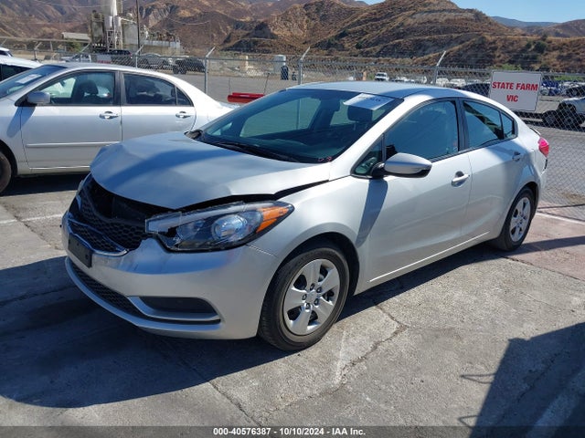 KIA FORTE LX 2016 KNAFK4A65G5593573 Image 2
