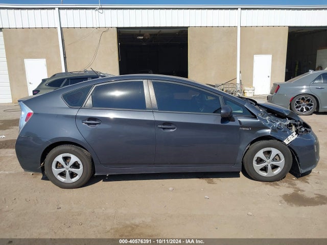 Toyota Prius Two 2014 JTDKN3DU0E0370395 Image 13