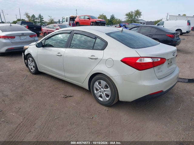 KIA FORTE LX 2015 KNAFK4A65F5370982 Image 3