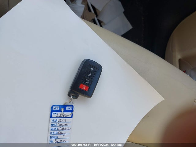 Toyota Highlander Xle 2017 5TDJZRFH0HS365055 Image 11