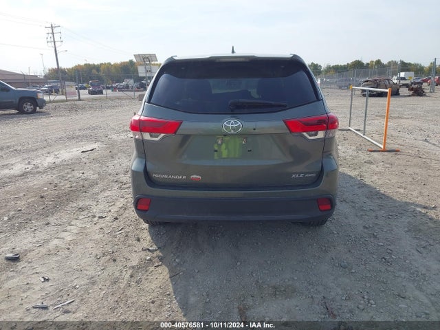 Toyota Highlander Xle 2017 5TDJZRFH0HS365055 Image 17