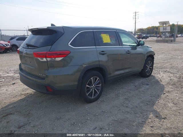 Toyota Highlander Xle 2017 5TDJZRFH0HS365055 Image 4