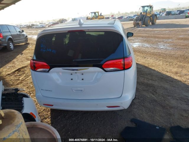 2C4RC1CG0JR131854 Chrysler Pacifica Lx