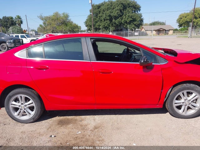 Chevrolet Cruze Lt Auto 2018 1G1BE5SMXJ7248085 Image 13