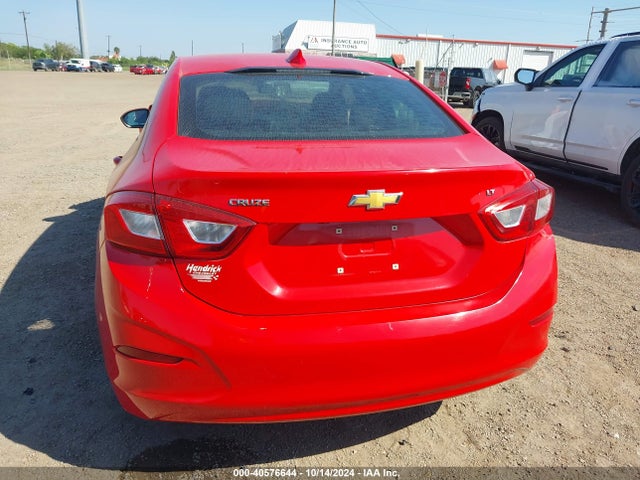 Chevrolet Cruze Lt Auto 2018 1G1BE5SMXJ7248085 Image 16