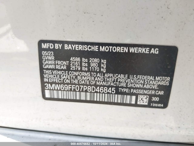 BMW 330I 2023 3MW69FF07P8D46845 Image 9