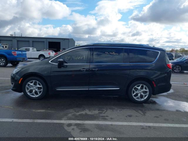 2C4RC1EG6HR518299 Chrysler Pacifica Touring-l Plus