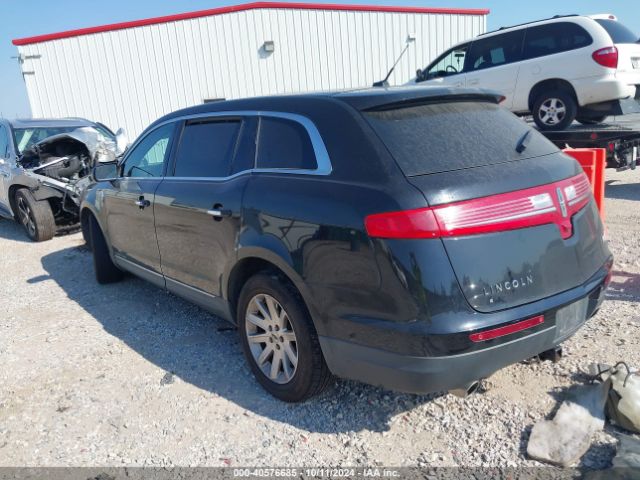 2LMHJ5NK2GBL00798 Lincoln Mkt Livery