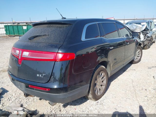 2LMHJ5NK2GBL00798 Lincoln Mkt Livery