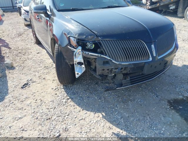 2LMHJ5NK2GBL00798 Lincoln Mkt Livery