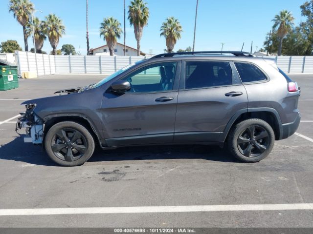 1C4PJLLN0KD305286 Jeep Cherokee Altitude Fwd
