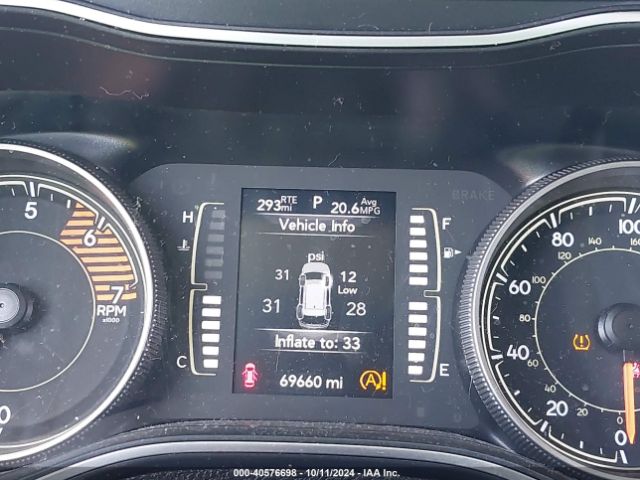 1C4PJLLN0KD305286 Jeep Cherokee Altitude Fwd