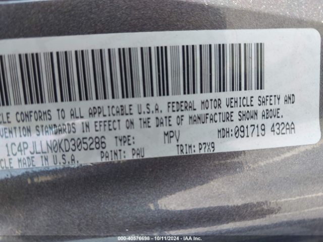 1C4PJLLN0KD305286 Jeep Cherokee Altitude Fwd