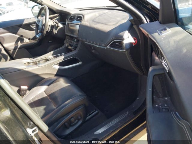 SADCM2BV2HA077064 Jaguar F-PACE S
