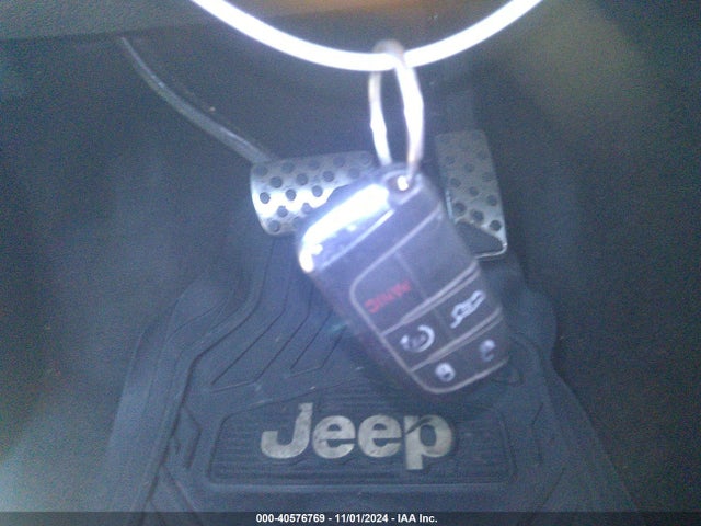 1C4RJFDJ6HC708984 Jeep Grand Cherokee Srt 4x4