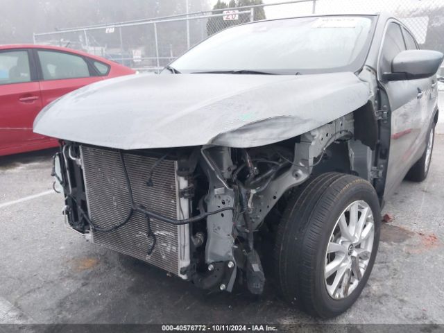 JN1BJ1AV7NW340792 Nissan Rogue Sport S Fwd Xtronic Cvt