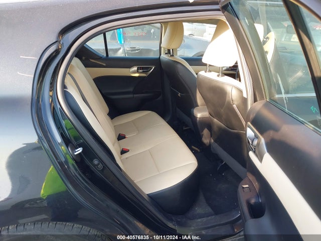 JTHKD5BH1H2289739 Lexus CT 200H
