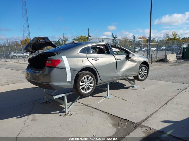 Chevrolet MALIBU LT 2018 1G1ZD5ST6JF206270 Image 4